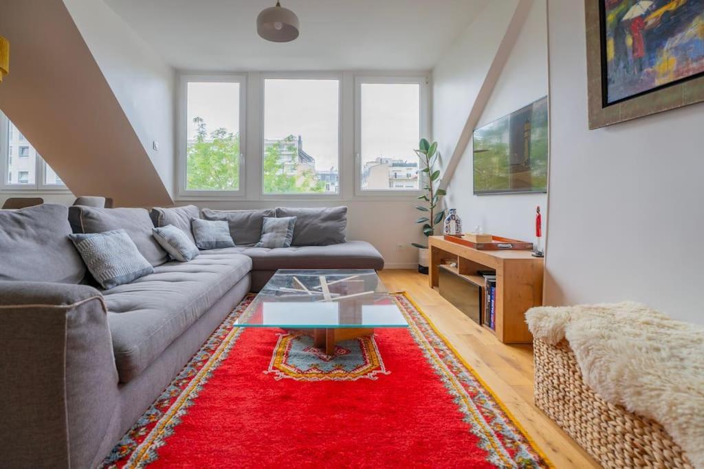 Appartement Modern Loft With Terrace In *