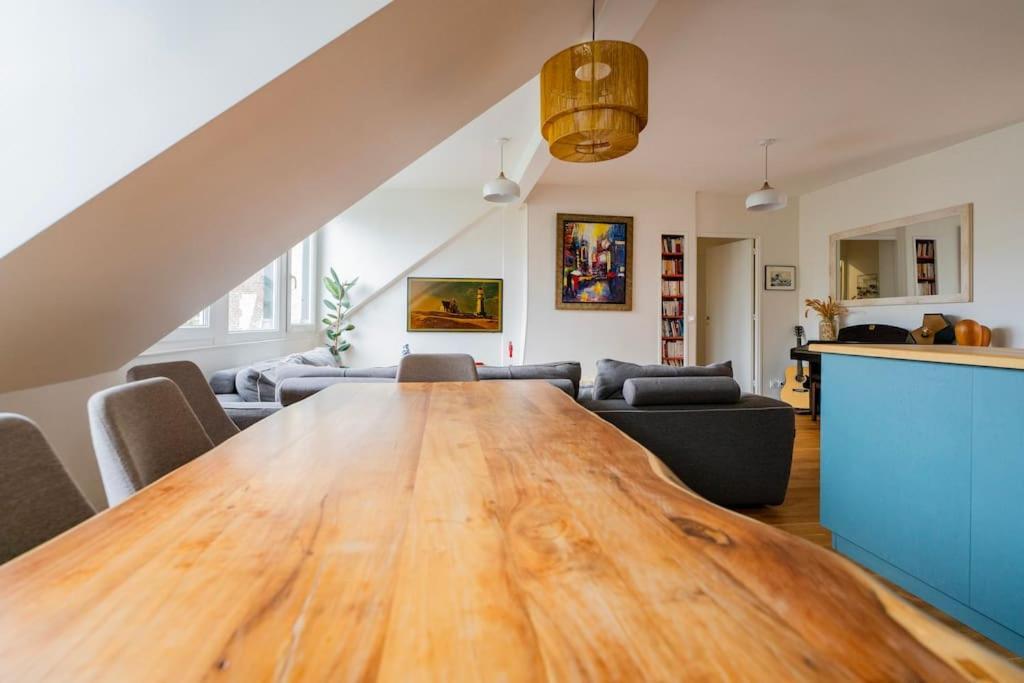 Modern Loft With Terrace In