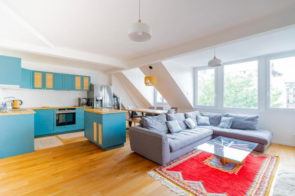 Modern Loft With Terrace In * Parijs